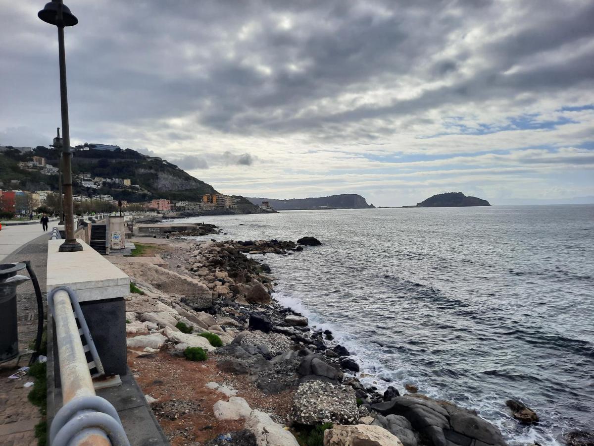 Lungomare Bed and Breakfast Ποτσουόλι Εξωτερικό φωτογραφία